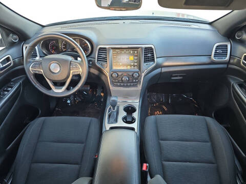 2017 Jeep Grand Cherokee Laredo