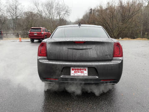 2021 Chrysler 300 Touring