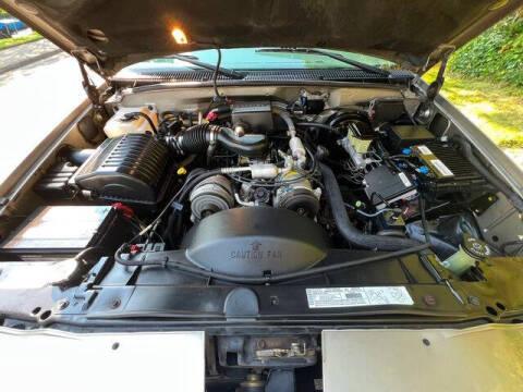 2000 Cadillac Escalade