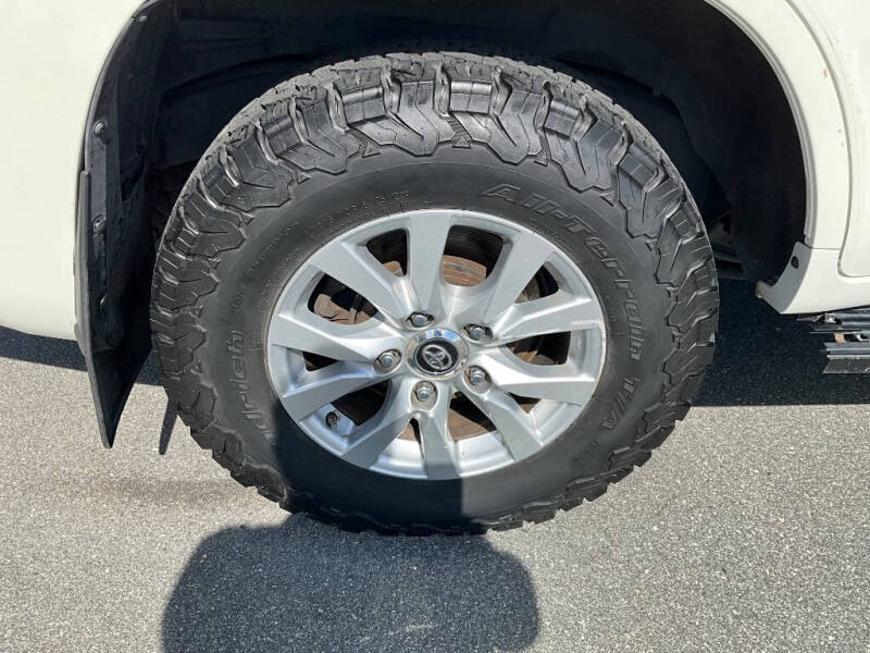 2016 Toyota Land Cruiser