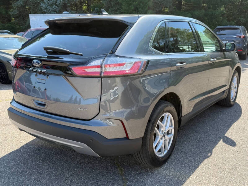 2022 Ford Edge SEL