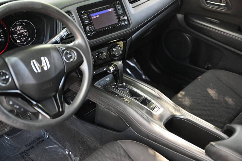 2017 Honda HR-V LX