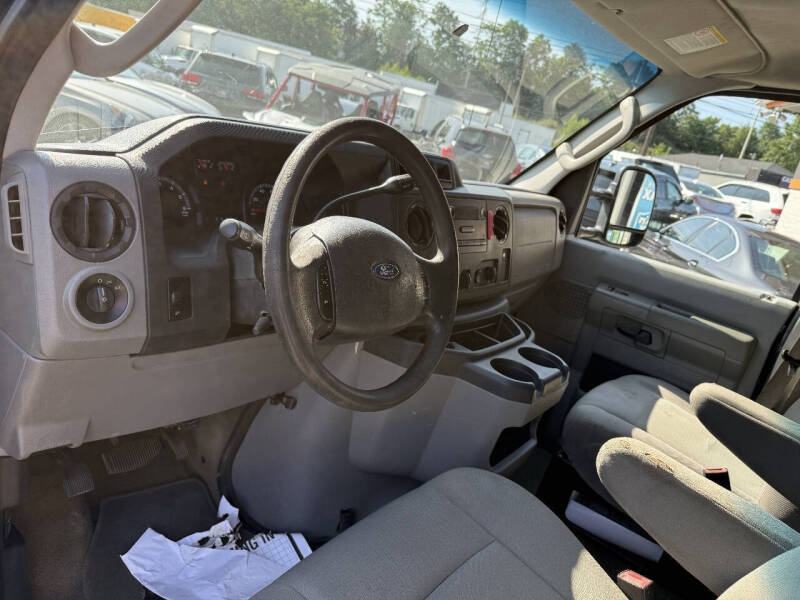 2013 Ford E-Series