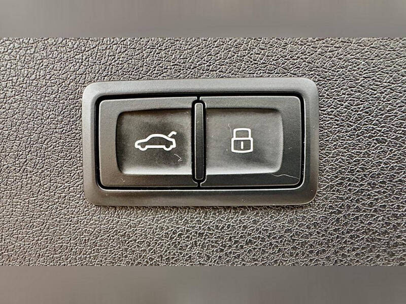 2016 Audi Q3 2.0T Premium Plus