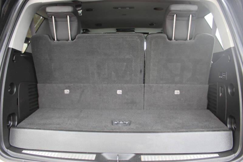 2017 Cadillac Escalade Luxury