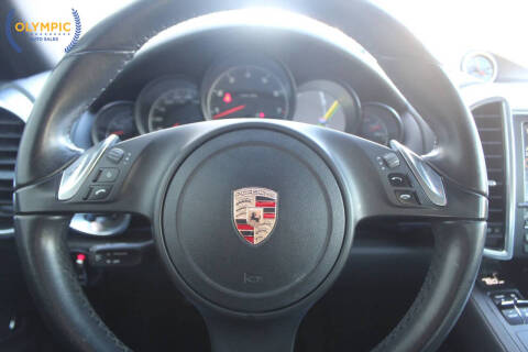 2014 Porsche Cayenne Platinum