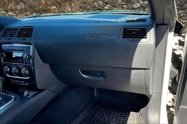 2013 Dodge Challenger SXT