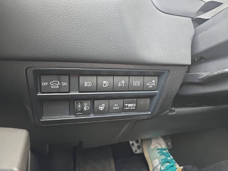 2025 Toyota Sequoia Platinum