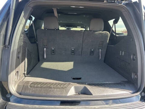 2024 Chevrolet Suburban LT