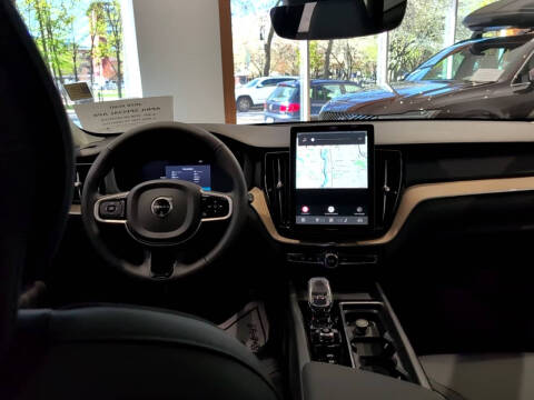 2026 Volvo XC60 B5 Plus