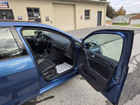 2017 Volkswagen Golf TSI SEL