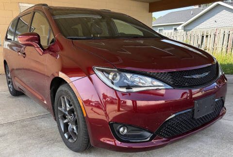 2018 Chrysler Pacifica Touring L Plus