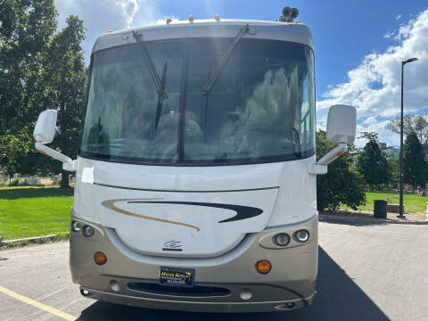 2005 Freightliner XCS Chassis