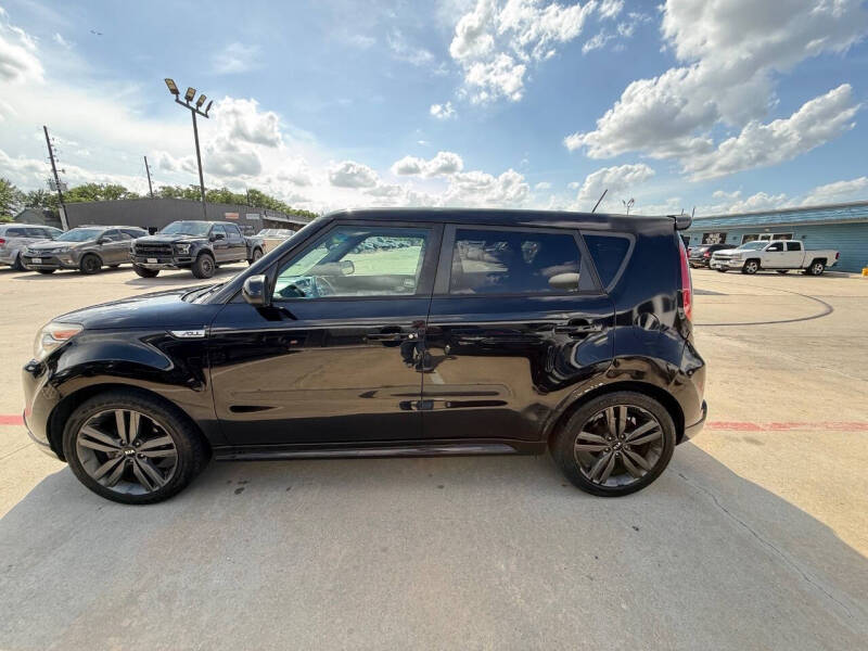 2016 Kia Soul +