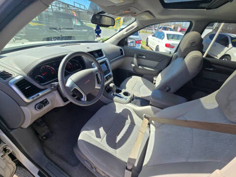 2015 GMC Acadia SLE-2