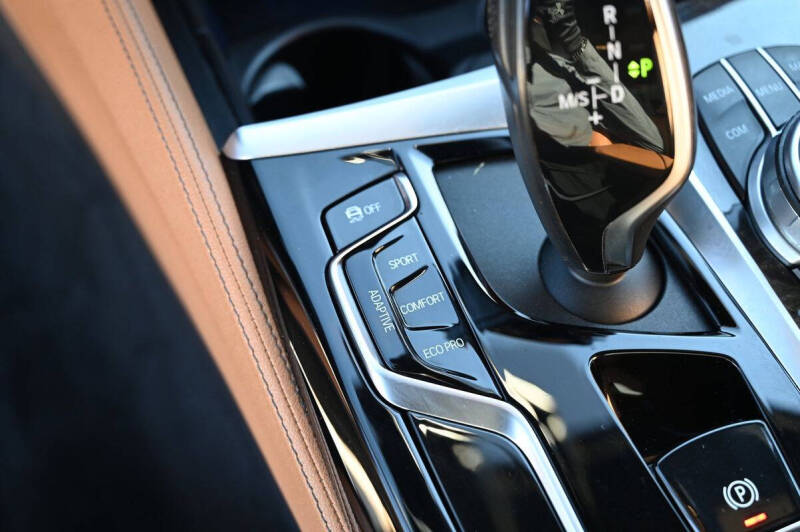 2022 BMW 5 Series M550i xDrive