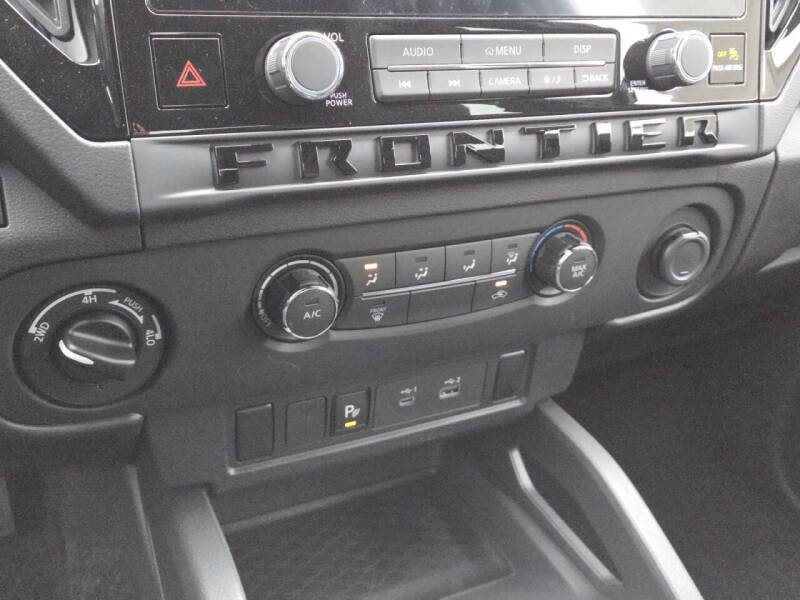 2026 Nissan Frontier SV