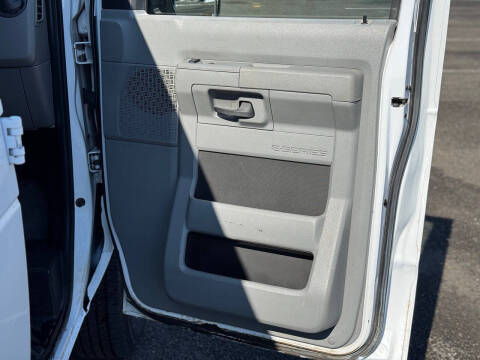 2014 Ford E-Series