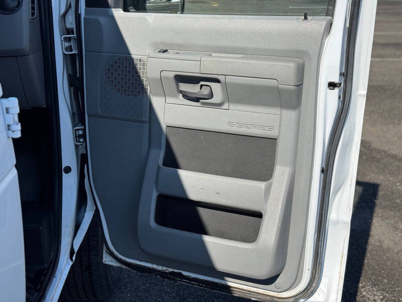 2014 Ford E-Series