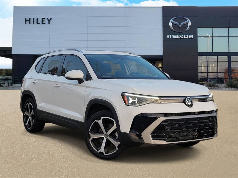 2025 Volkswagen Taos SEL 4Motion