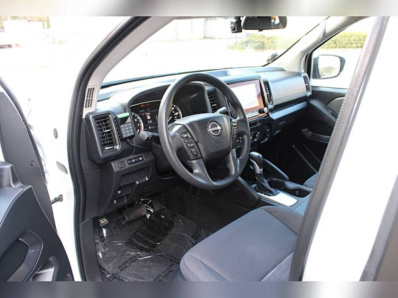 2023 Nissan Frontier