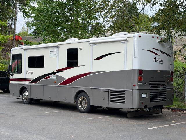 2002 Freightliner XC Chassis