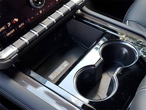 2025 GMC Yukon XL Elevation