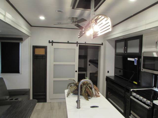 2025 KEYSTONE A 378BH