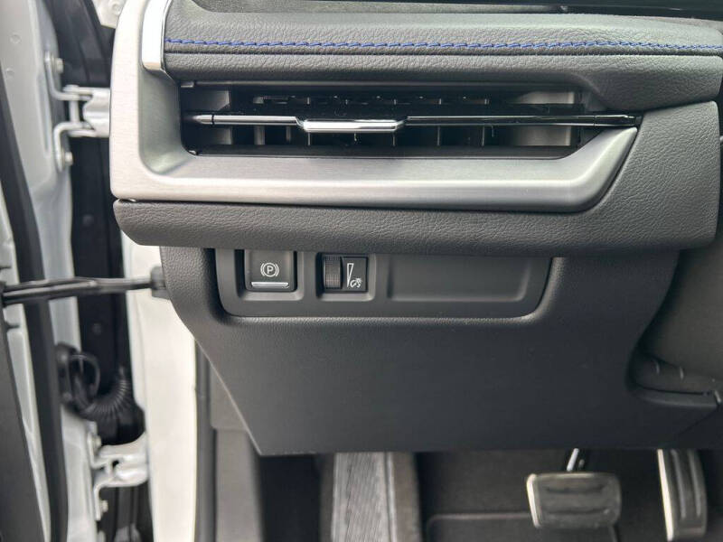 2025 Cadillac XT4 Sport