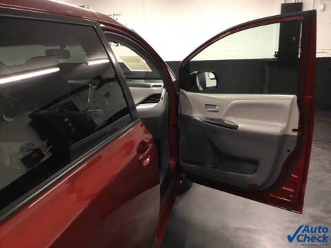 2017 Toyota Sienna LE 7-Passenger