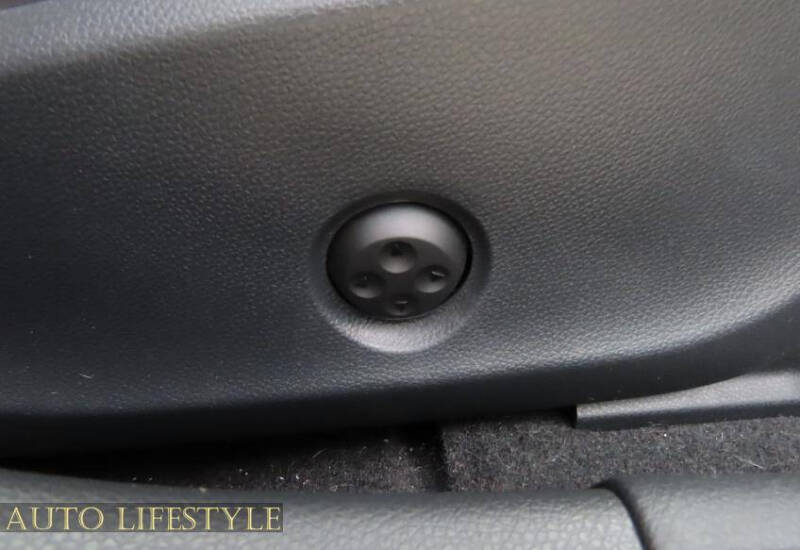 2018 Infiniti QX30 Luxury