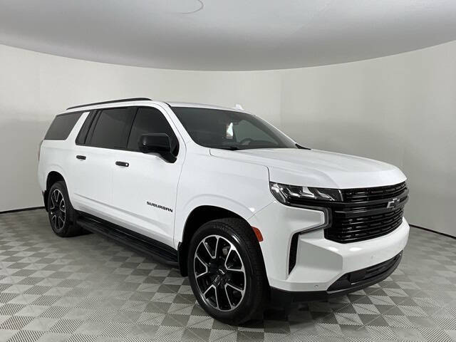 Used 2023 Chevrolet Suburban RST with VIN 1GNSKEKD5PR178693 for sale in Peoria, AZ