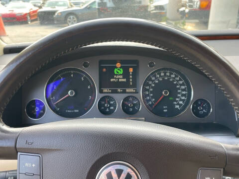 2004 Volkswagen Phaeton W12