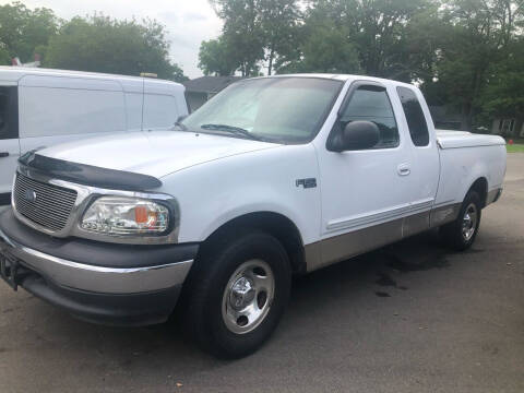 2000 Ford F-150 for sale at The Car Lot in Bessemer City NC