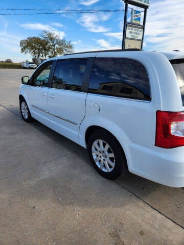 2014 Chrysler Town and Country for sale at Drivers Choice in Bonham TX