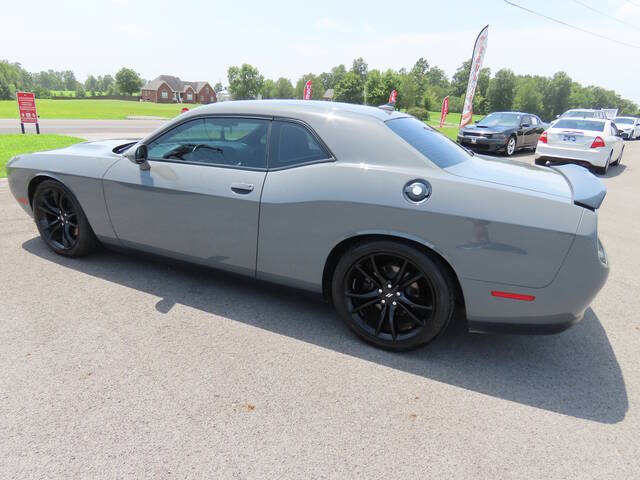 2018 Dodge Challenger for sale at Modern Automotive Group LLC in Lafayette, TN