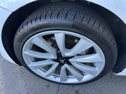 2020 Tesla Model 3 Standard Range Plus