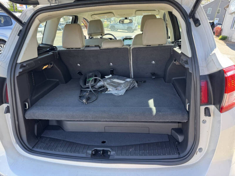 2017 Ford C-MAX Energi Titanium