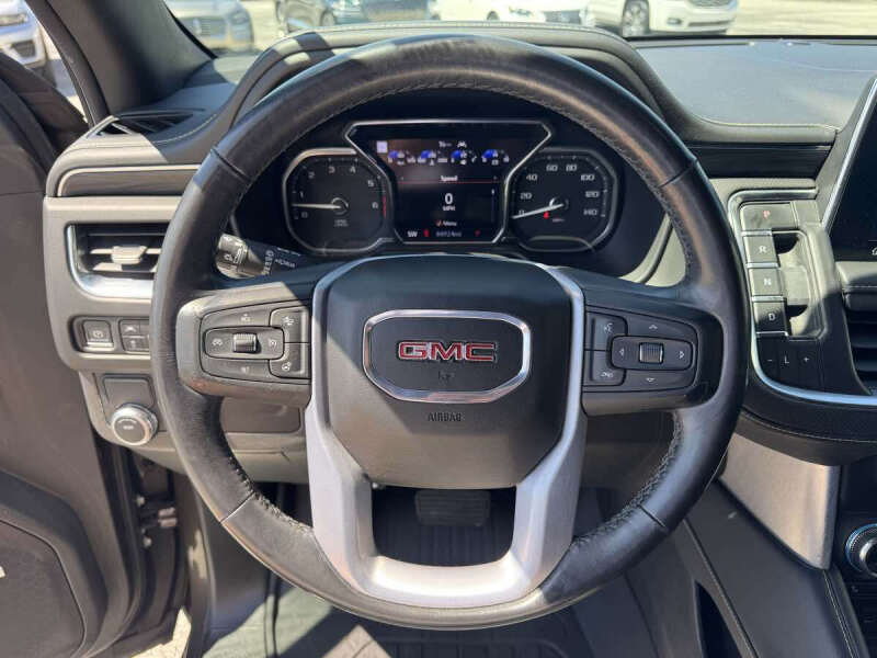2021 GMC Yukon SLT