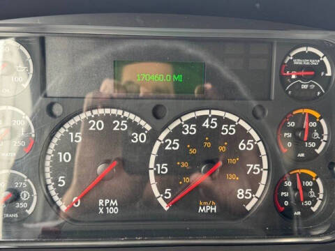 2018 Freightliner M2 106