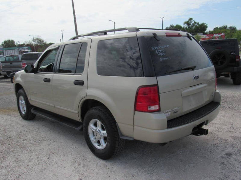 2004 Ford Explorer XLT