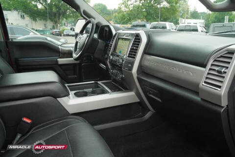 2017 Ford F-350 Super Duty Lariat