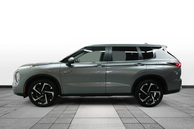 2024 Mitsubishi Outlander PHEV SE