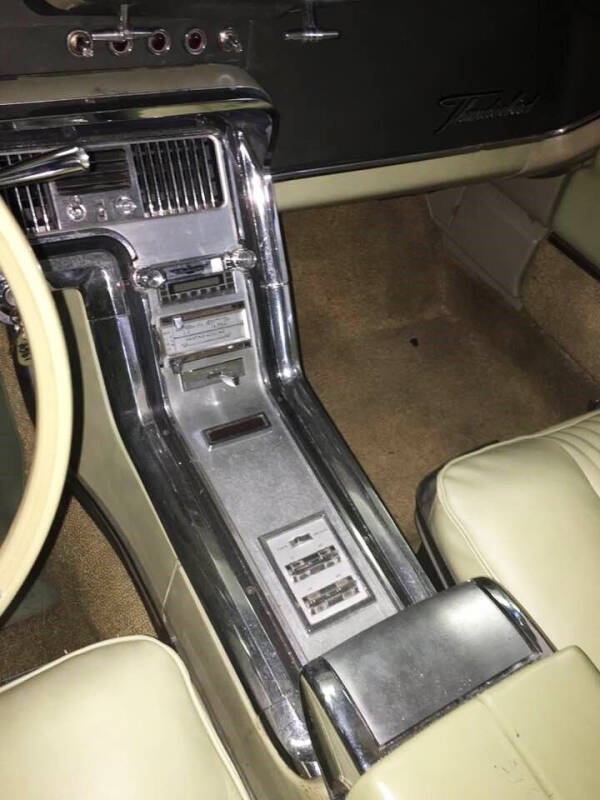 1964 Ford Thunderbird