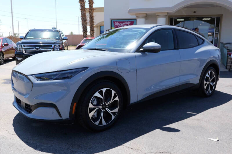 2025 Ford Mustang Mach-E Select