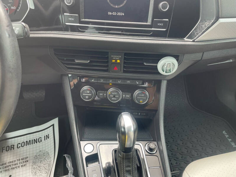 2020 Volkswagen Jetta R-Line