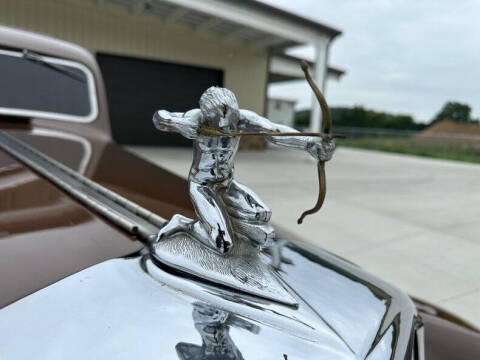 1934 Pierce-Arrow 1240A V12 Sedan