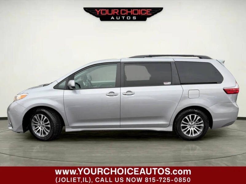 2018 Toyota Sienna XLE 8-Passenger