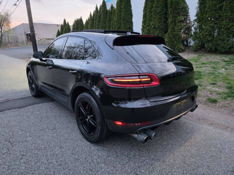 2018 Porsche Macan