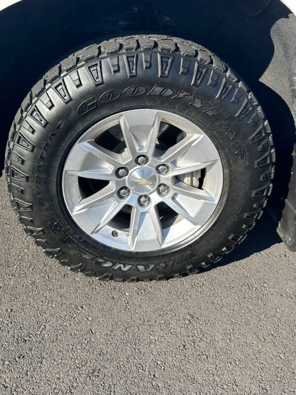 2019 Chevrolet Silverado 1500 LT photo 10